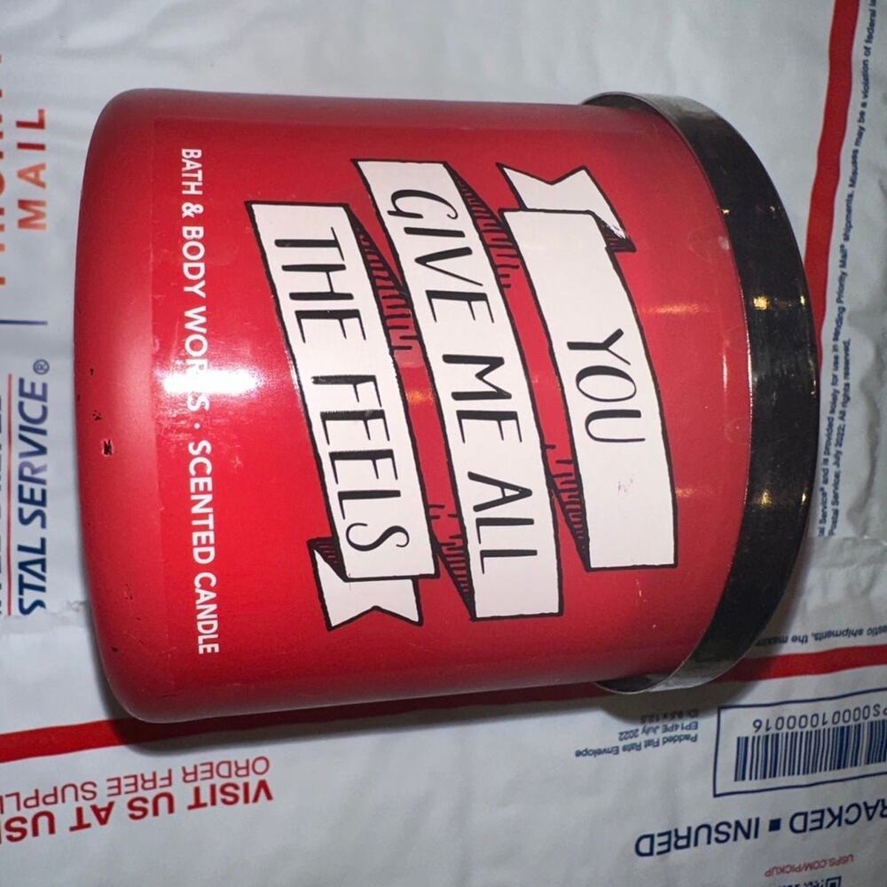 bath and body works you‎ give me the feels candle 3 wick